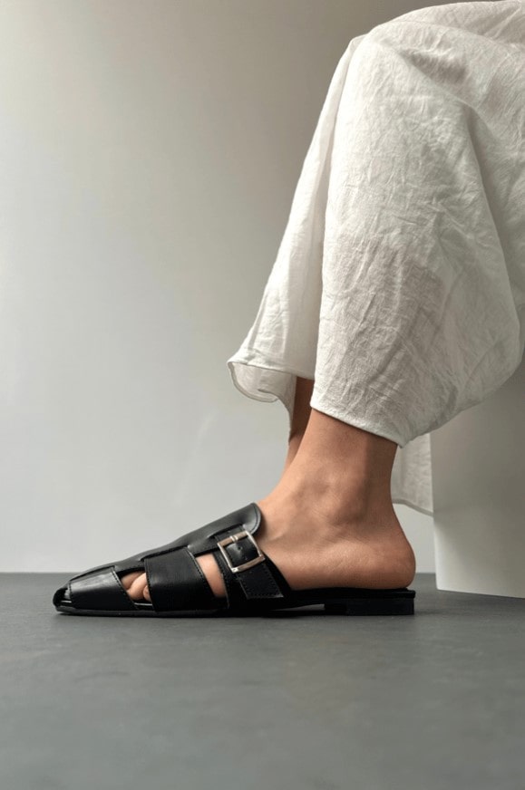 Black slippers