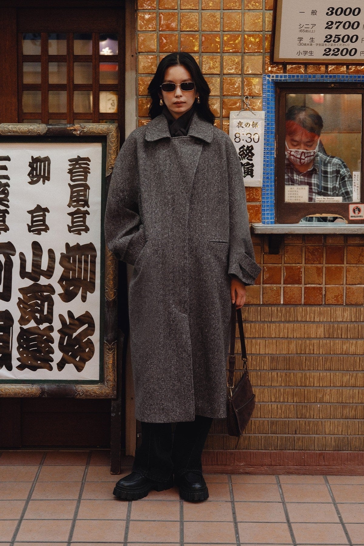 Asymmetric cachet coat black