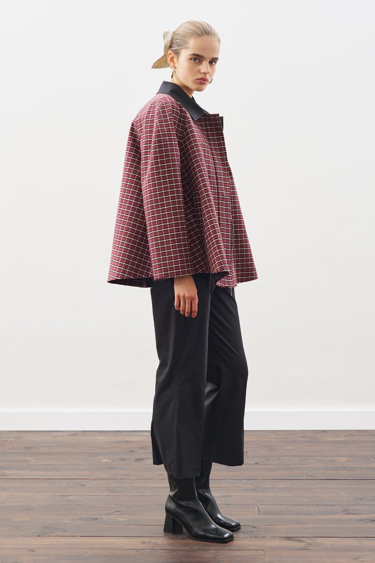 Plaid contrast-collar trench coat