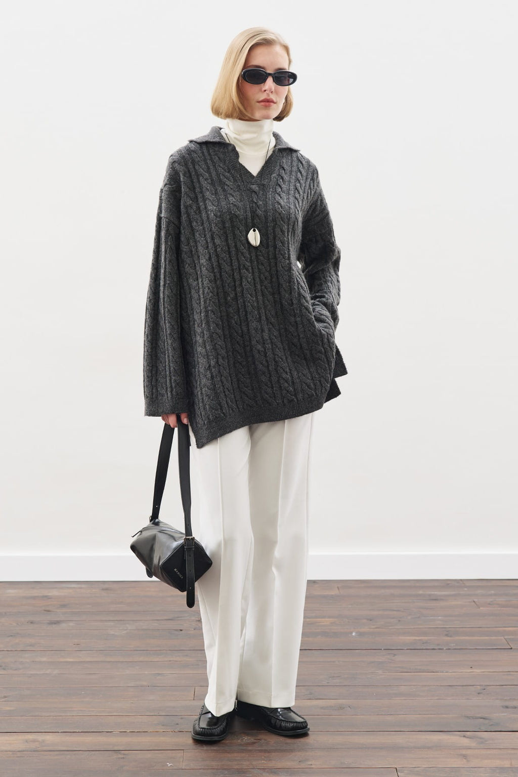 Collared hair knit sweater anthracite