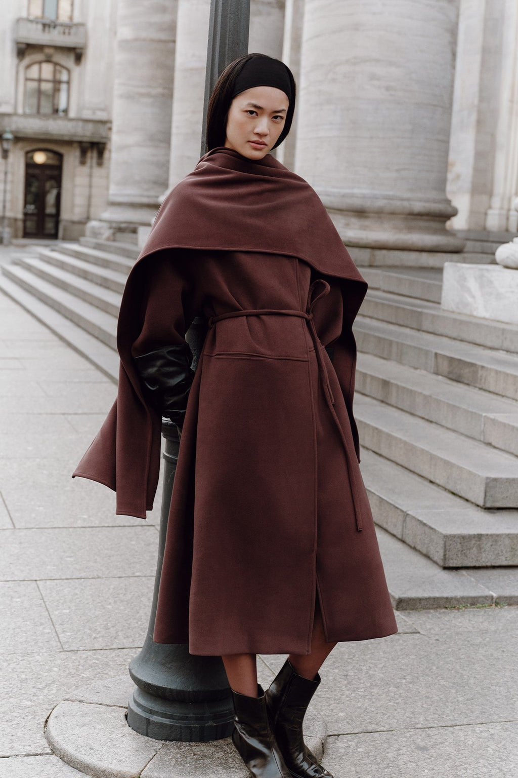 Soft cashmere scarf coat plum