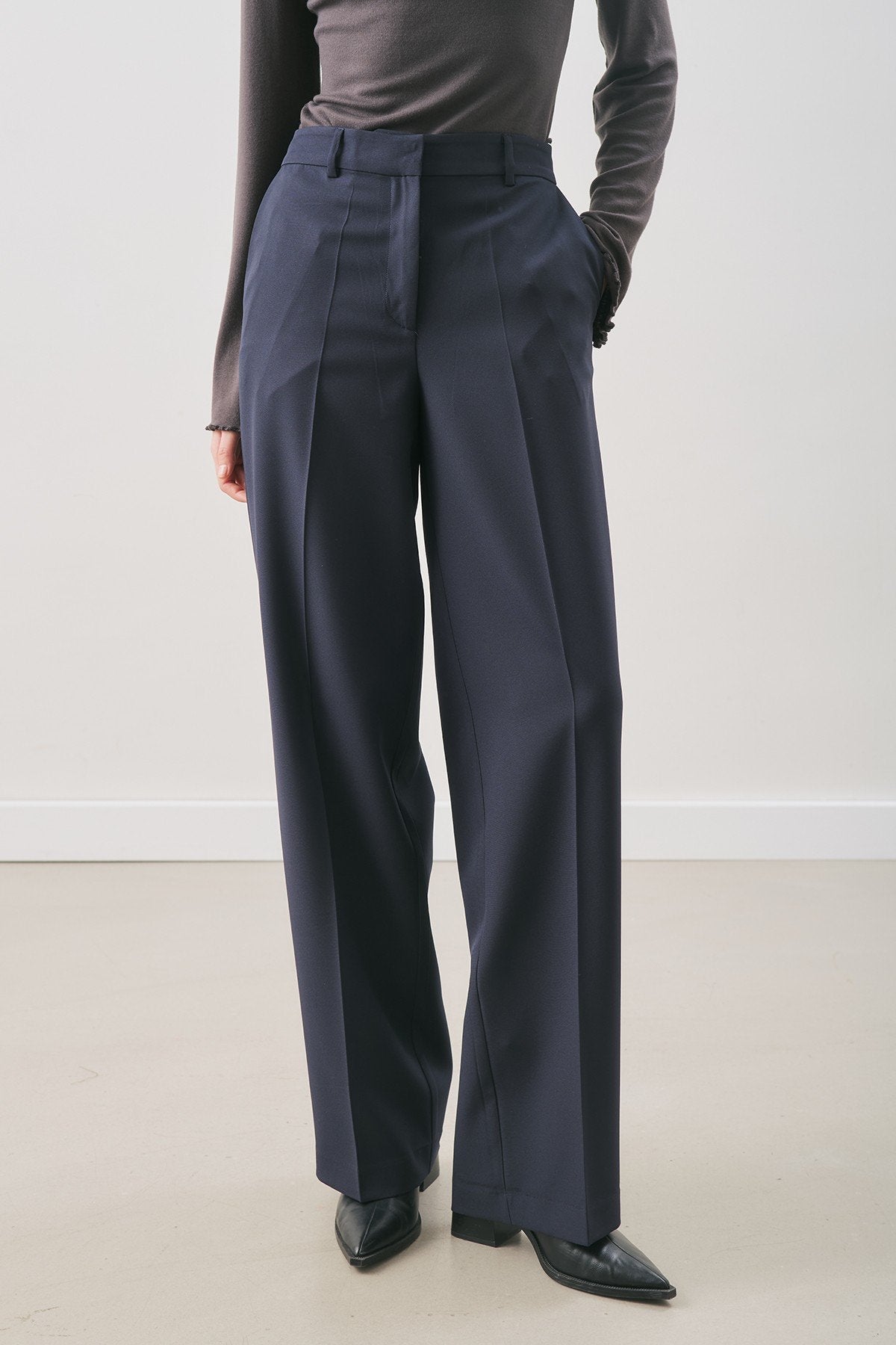 Navy blue long-leg straight trousers