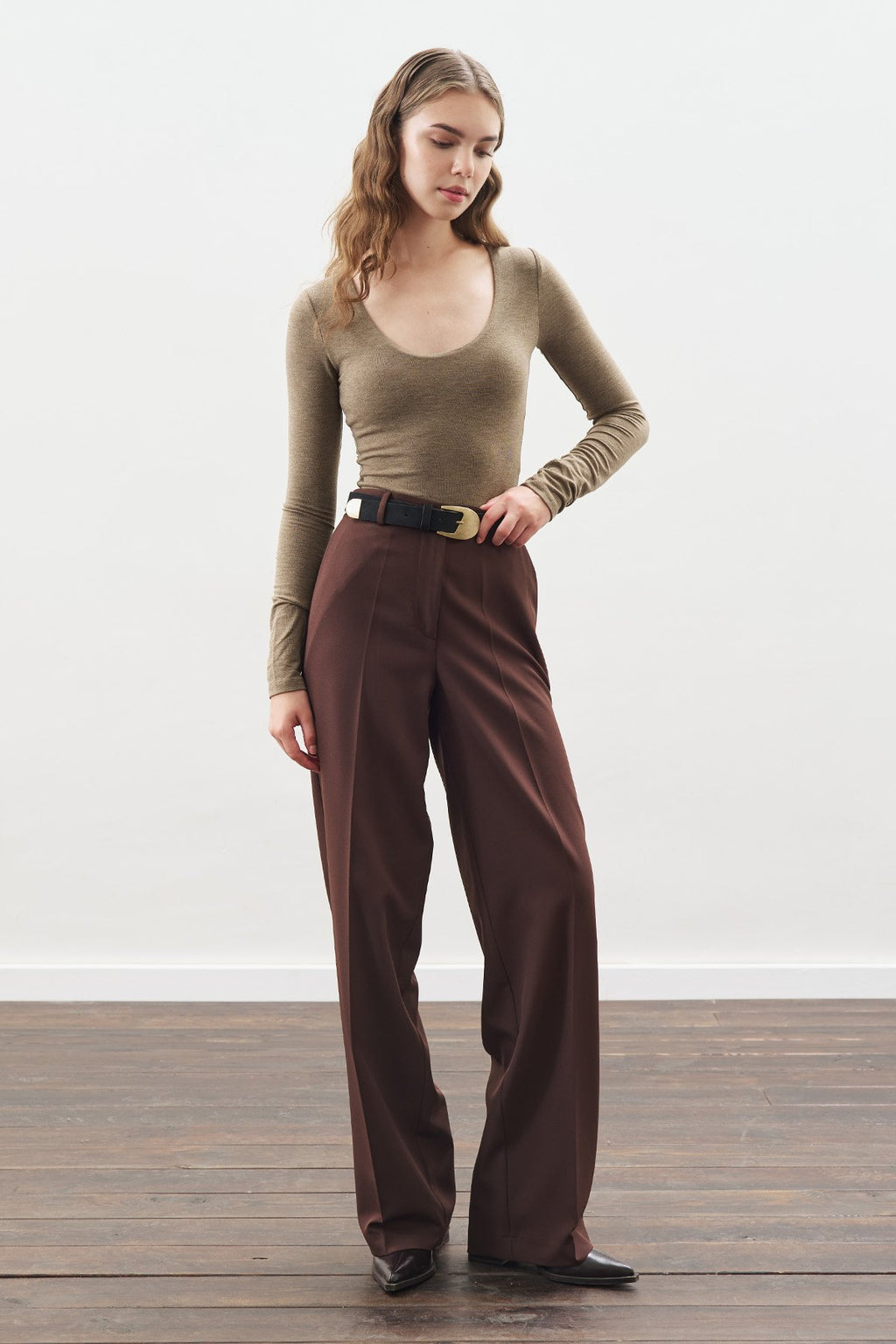 Aroa wool belt jacket dark brown