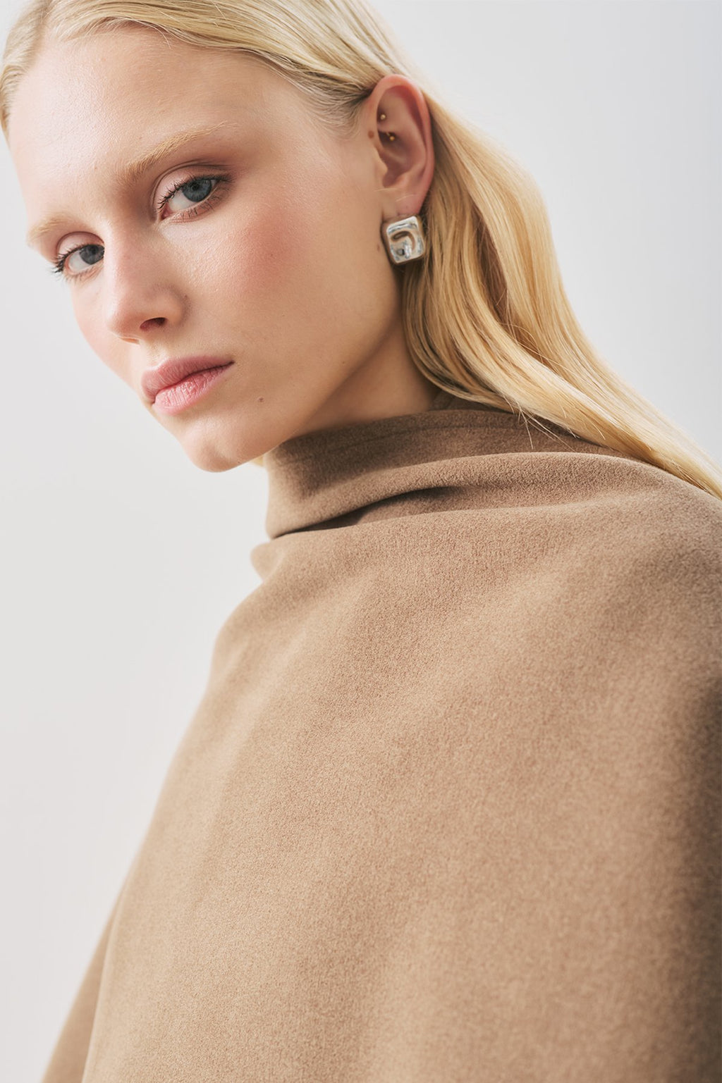 Soft cashmere scarf coat brown
