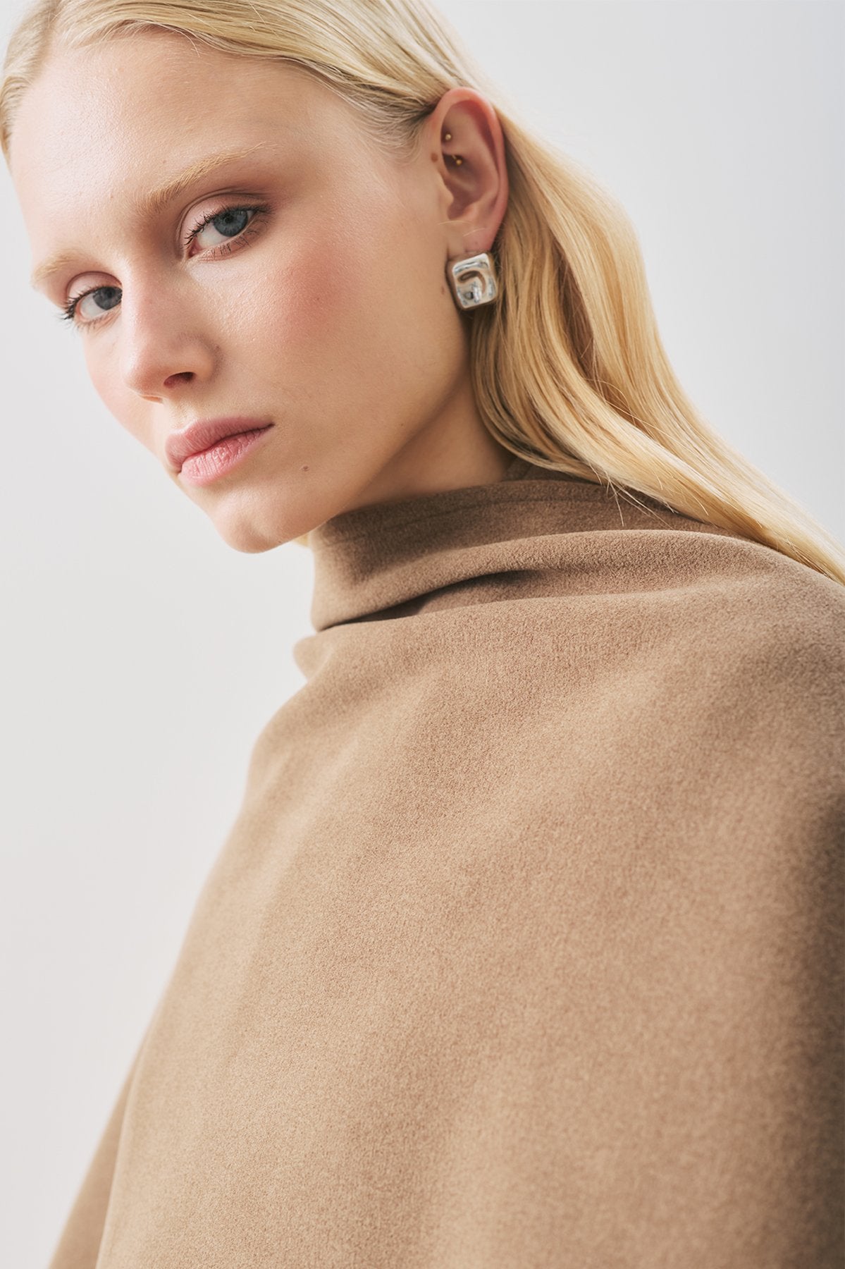 Soft cashmere scarf coat brown