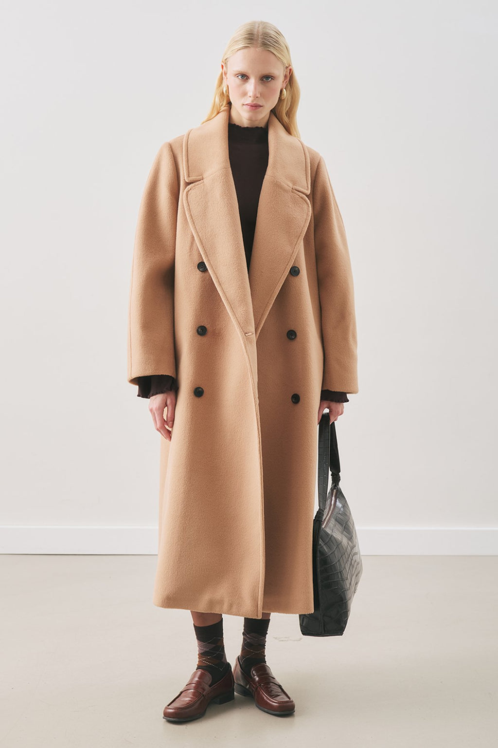 Milky brown double-breasted wool coat