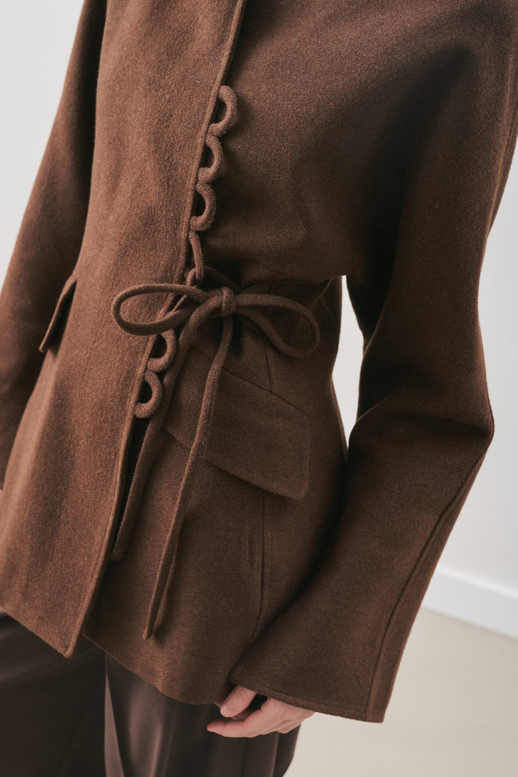 Aroa wool belt jacket dark brown