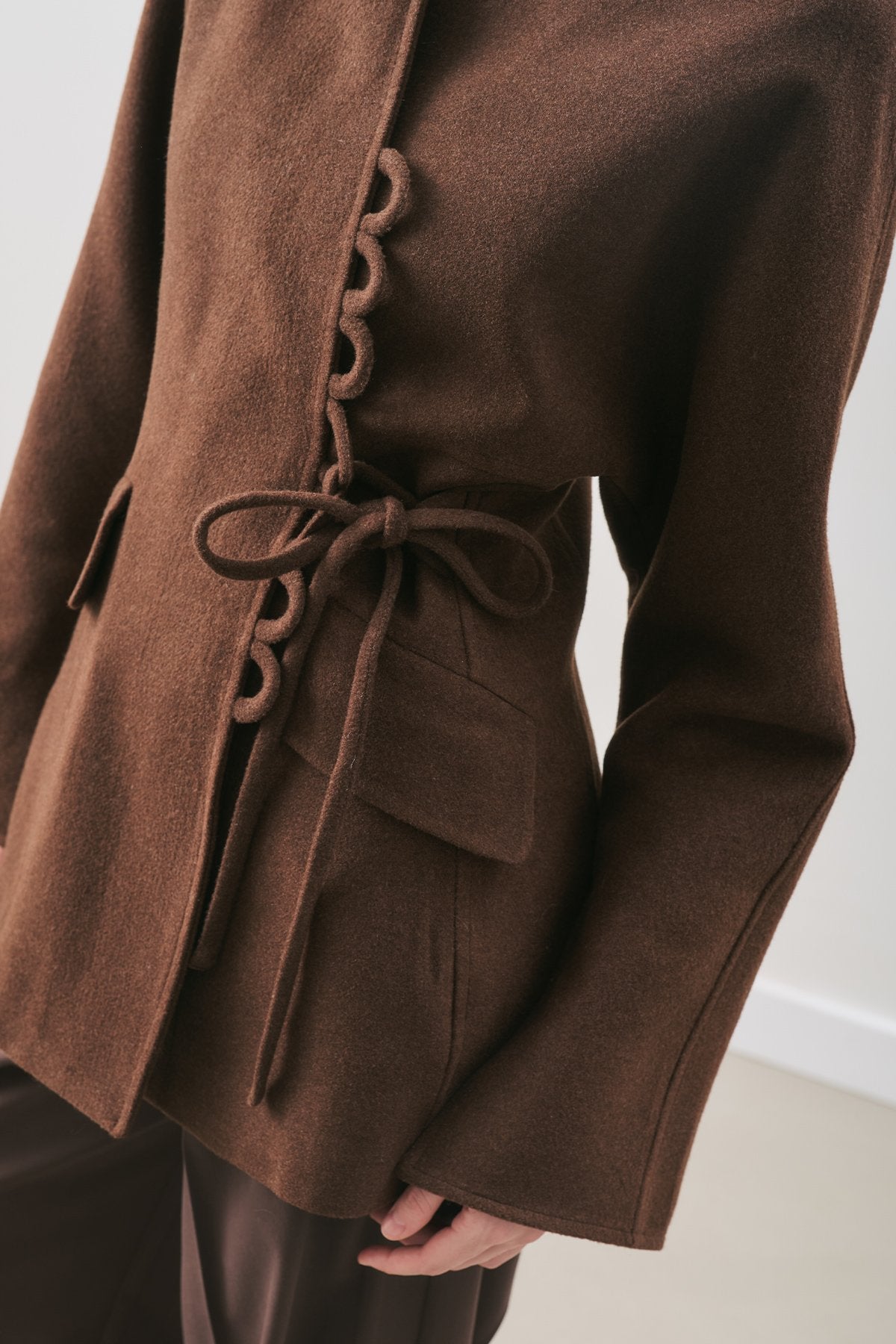 Aroa wool belt jacket dark brown