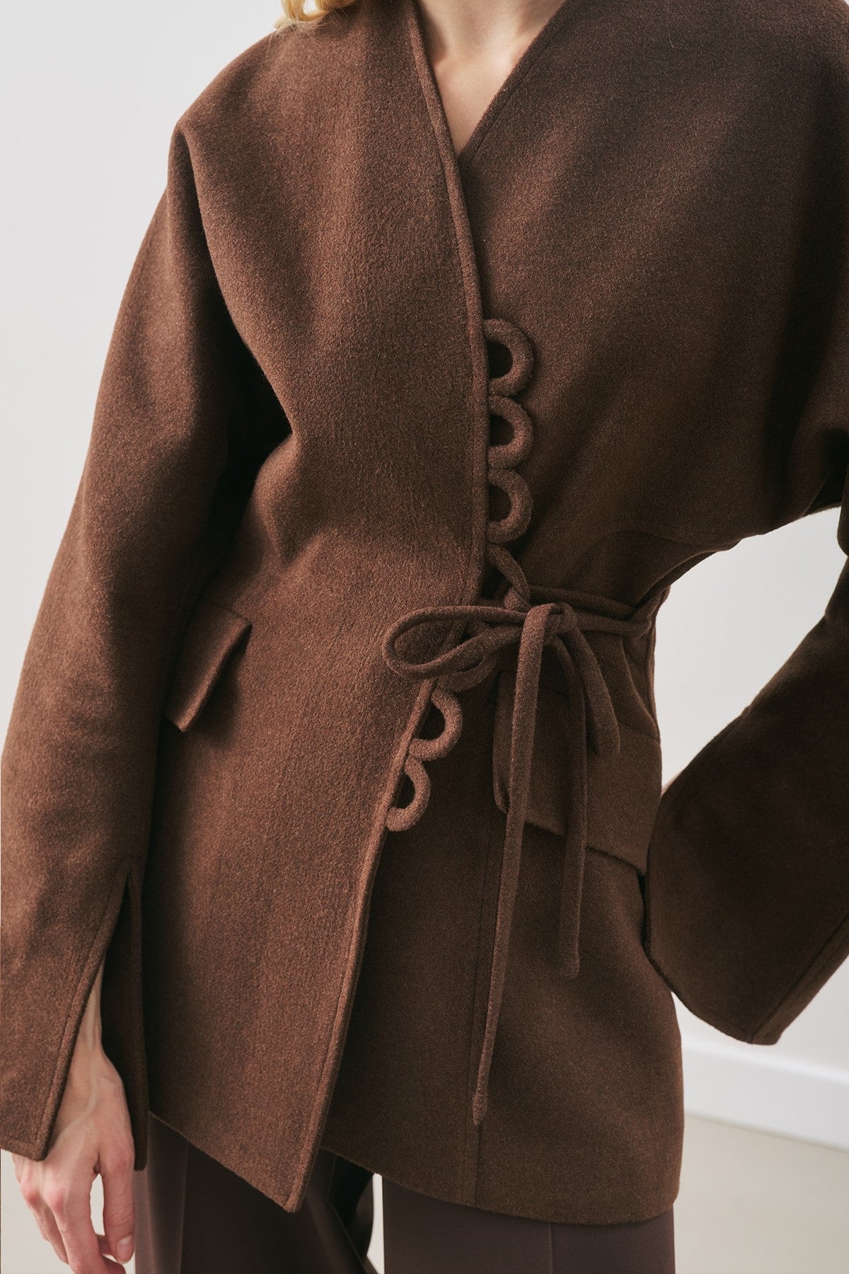 Aroa wool belt jacket dark brown