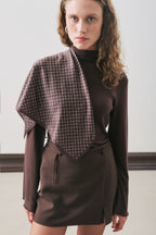 Patterned medium-length satin scarf fria
