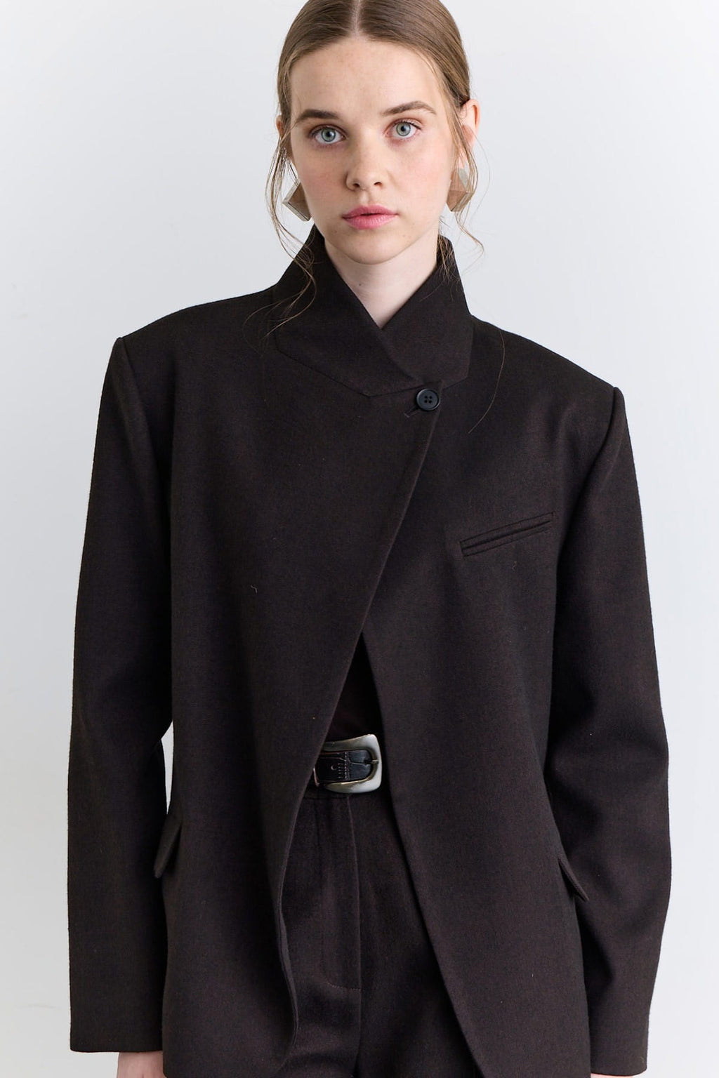 Brown high-neck blazer