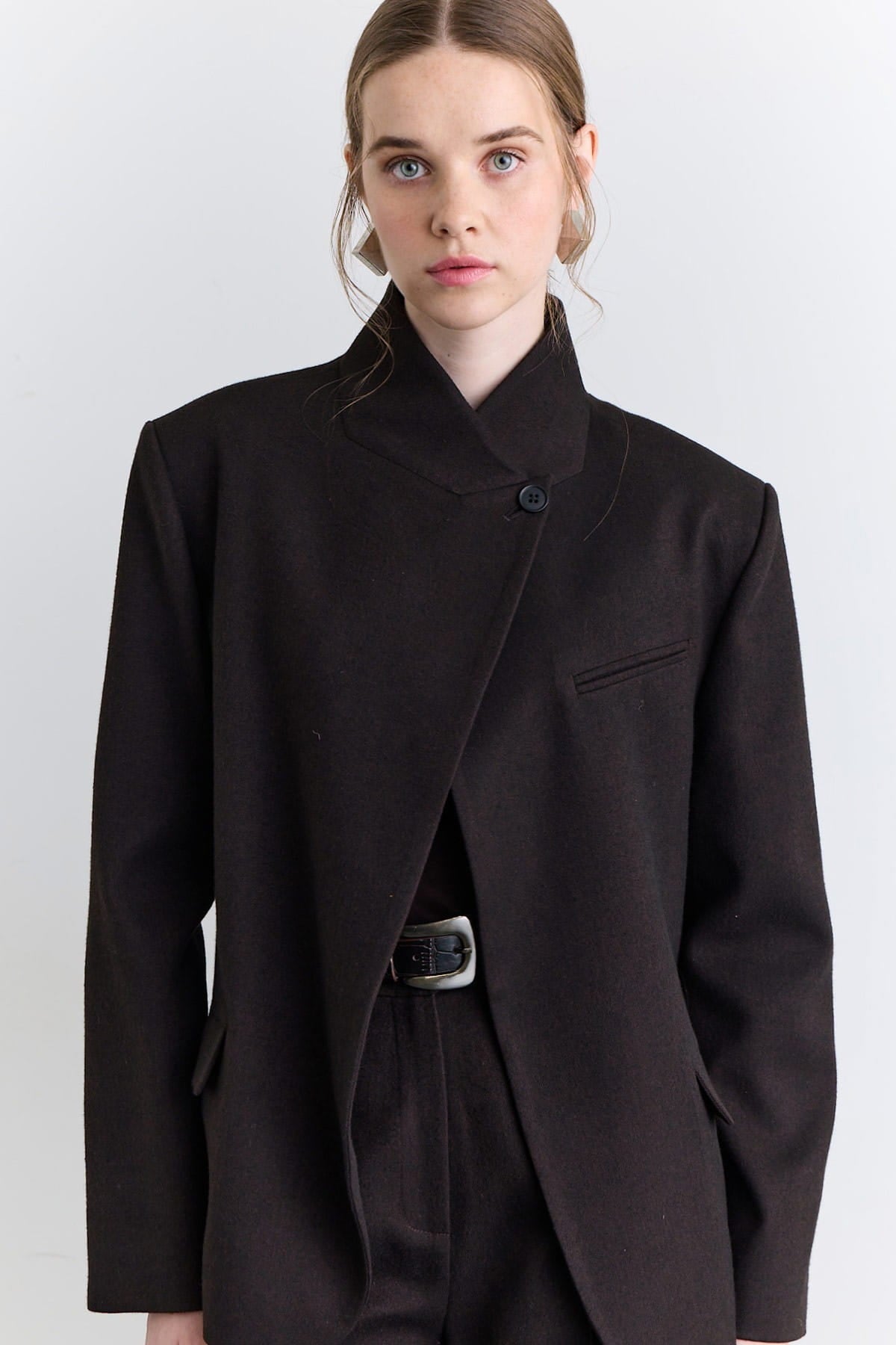 Brown high-neck blazer