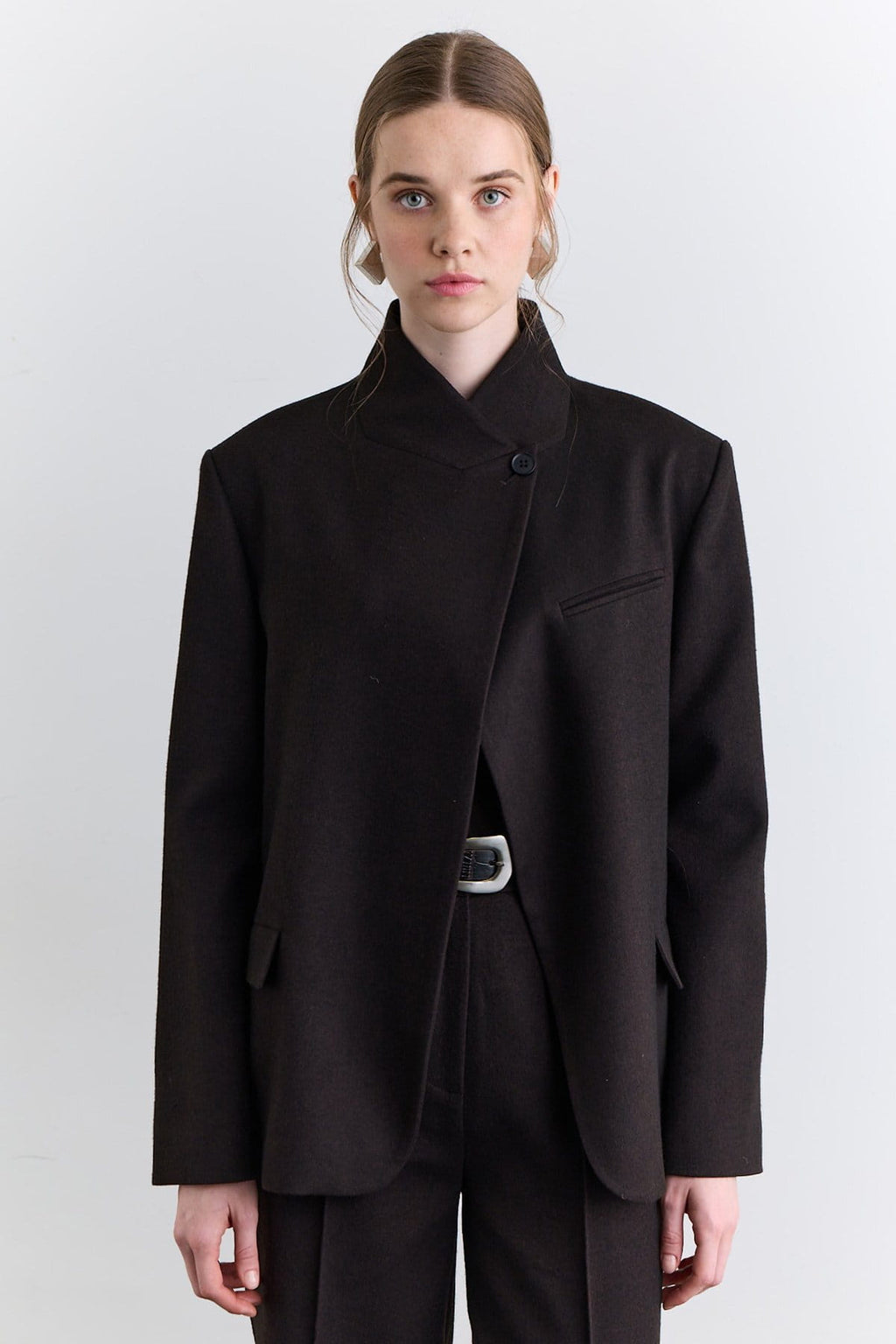 Brown high-neck blazer