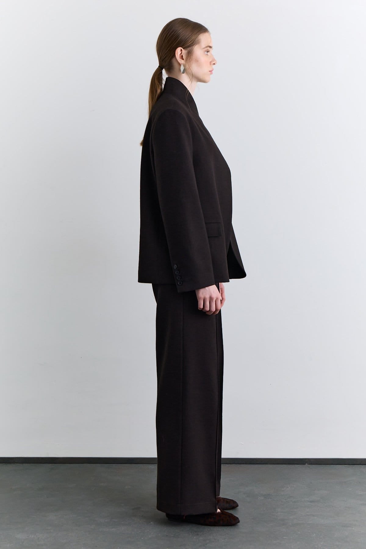 Brown classic pleated fabric trousers