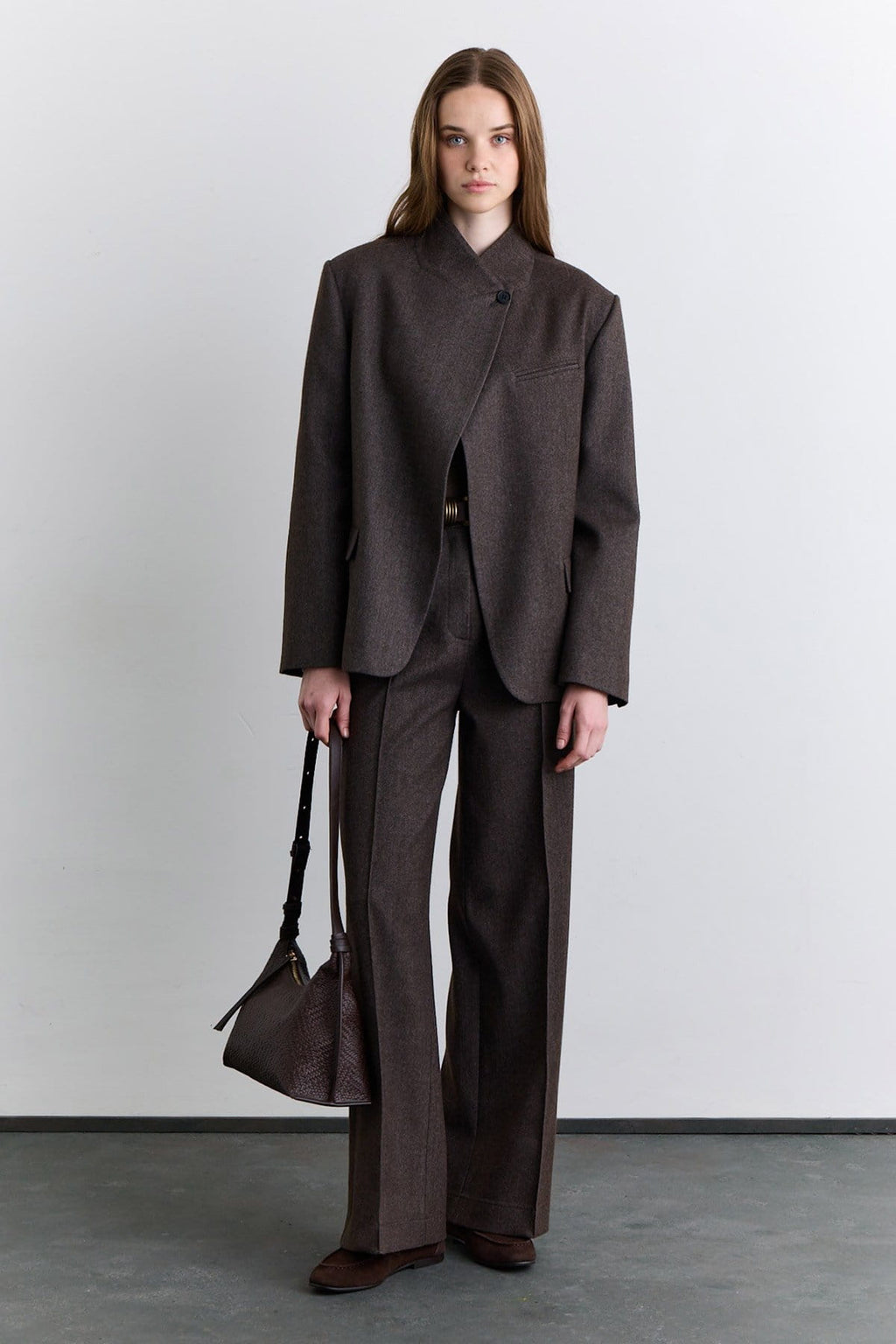 Mink classic pleated fabric trousers