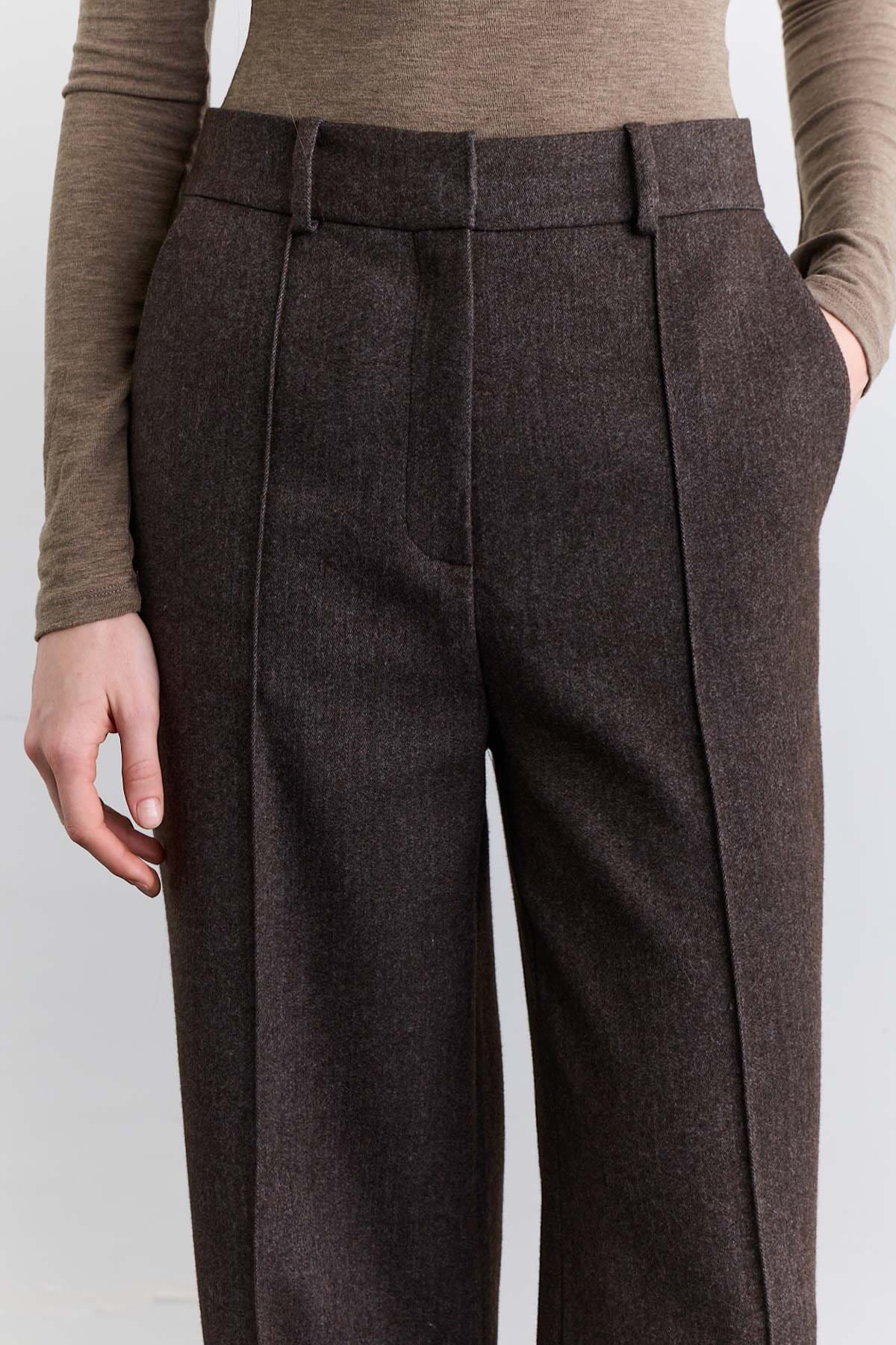 Mink classic pleated fabric trousers