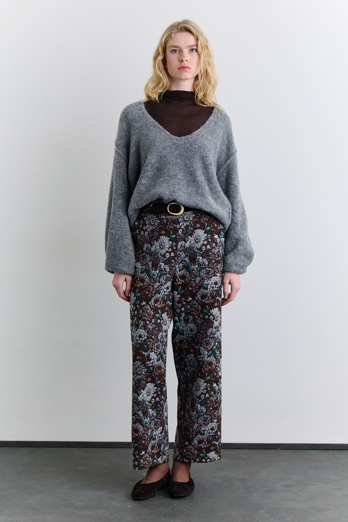 Jacquard patterned trousers brown