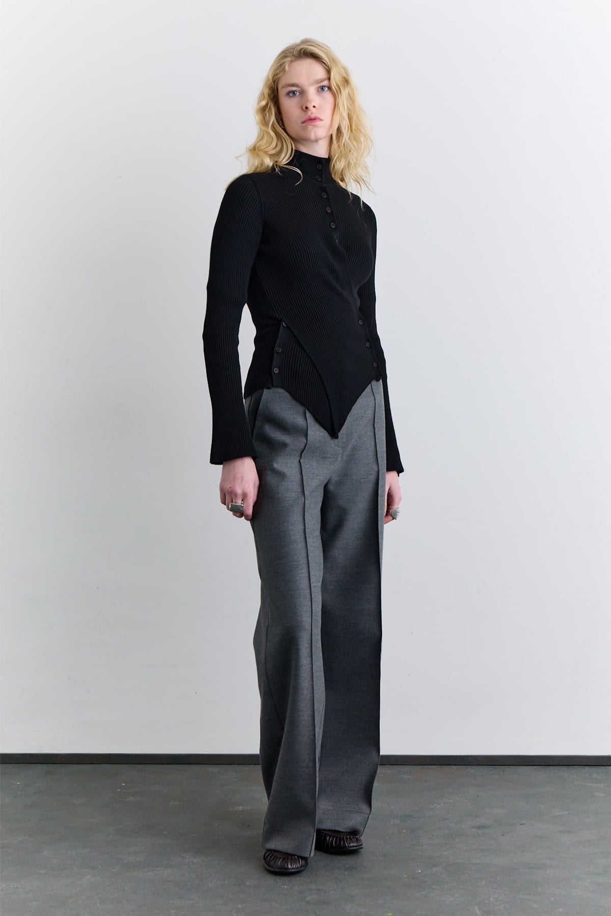 Grey classic pleated fabric trousers
