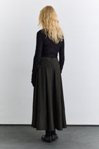 Wide skirt khaki with cup detail