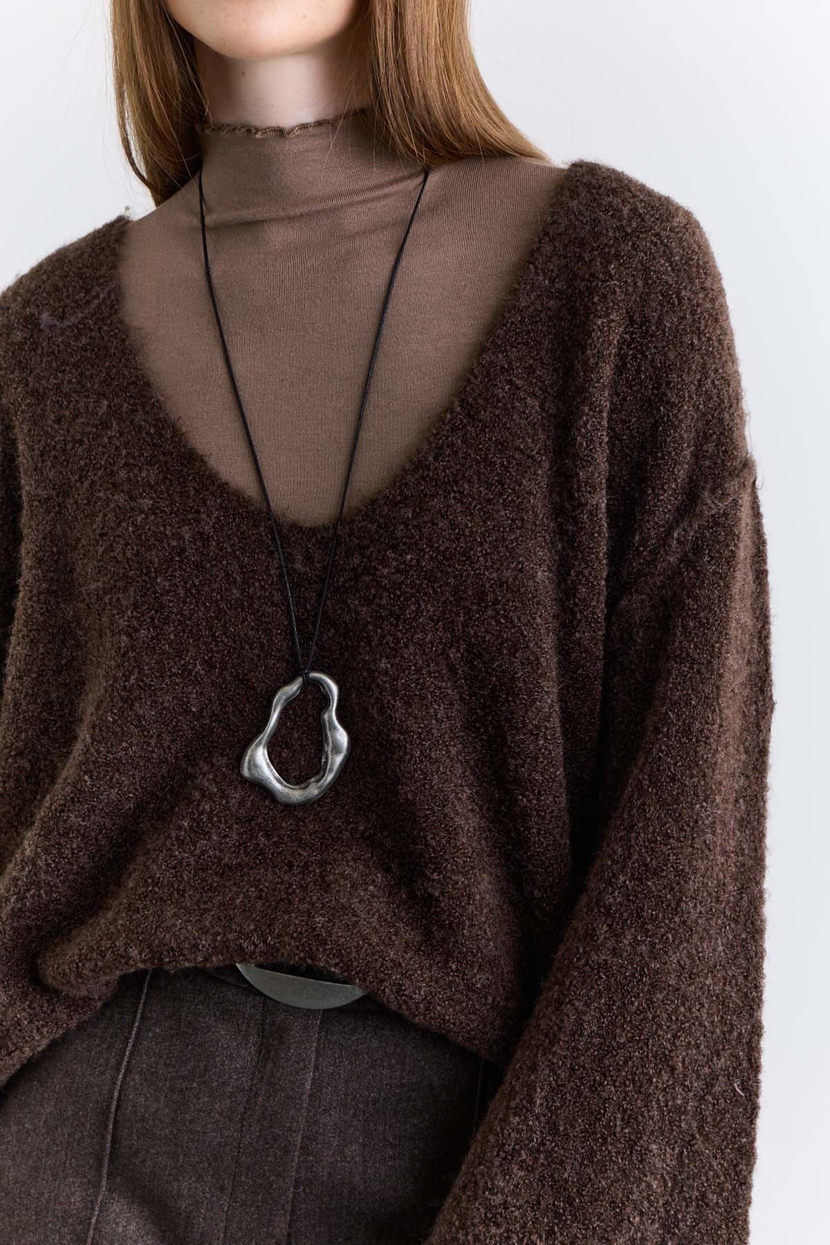 Soft textured sweater bitter brown