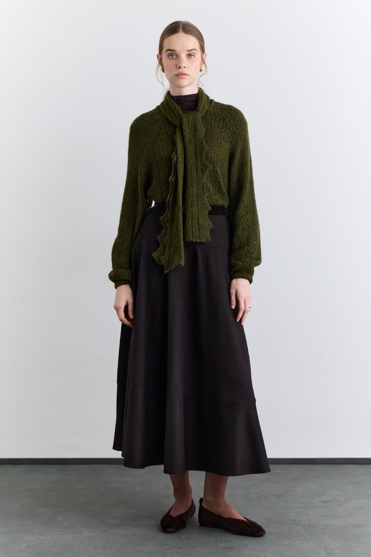 Wide skirt brown with cup detail