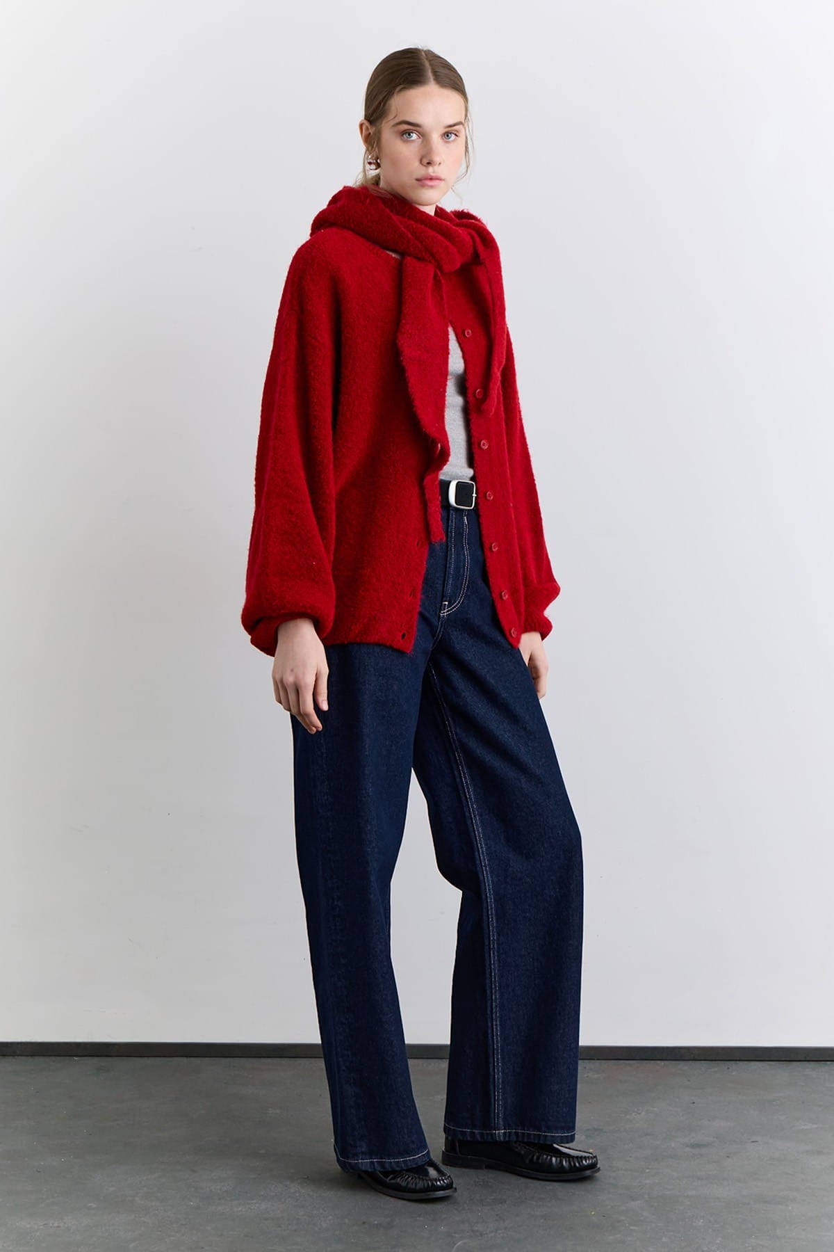 Soft textured buttoned cardigan red