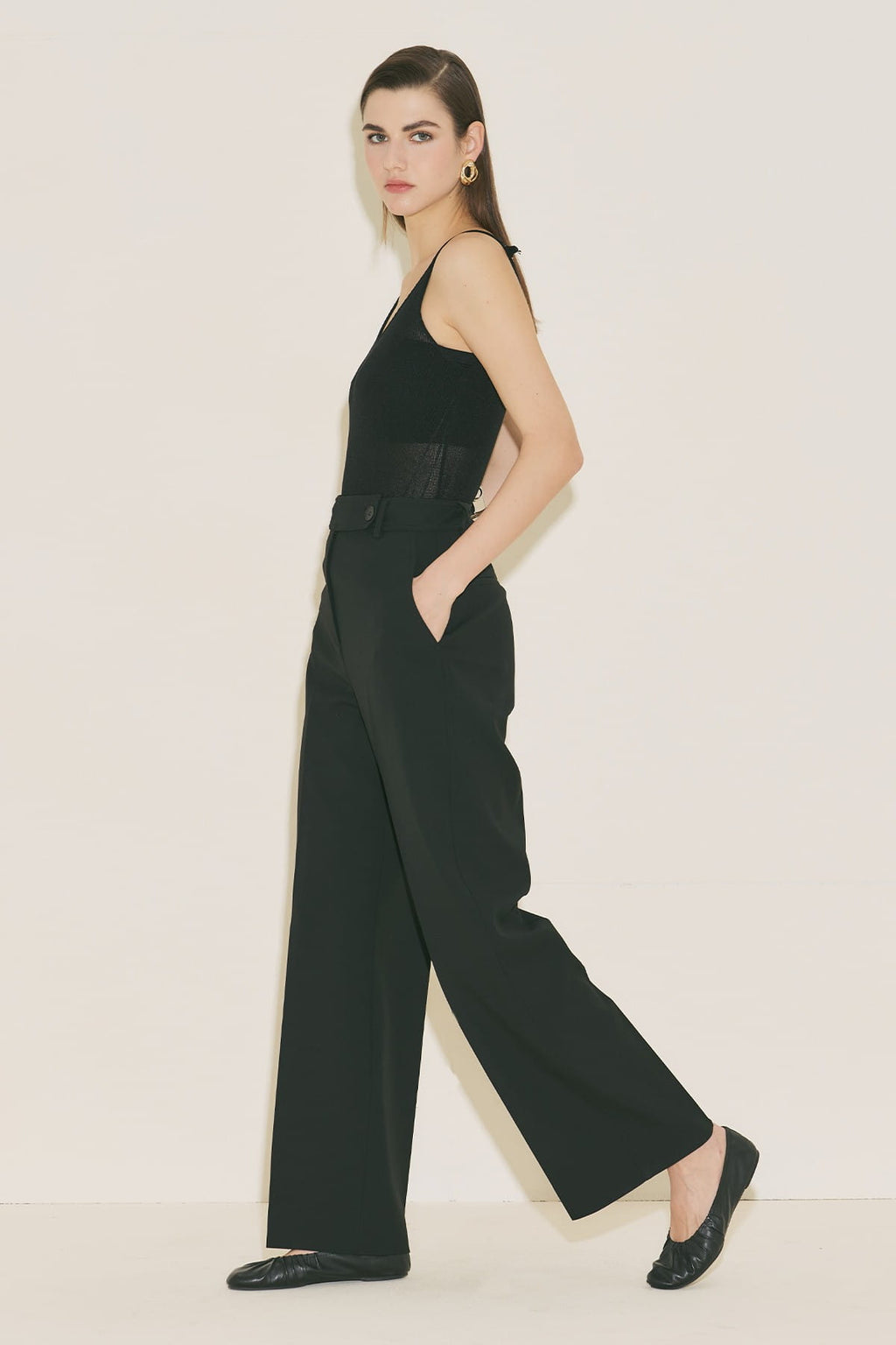 Straight classic trousers black