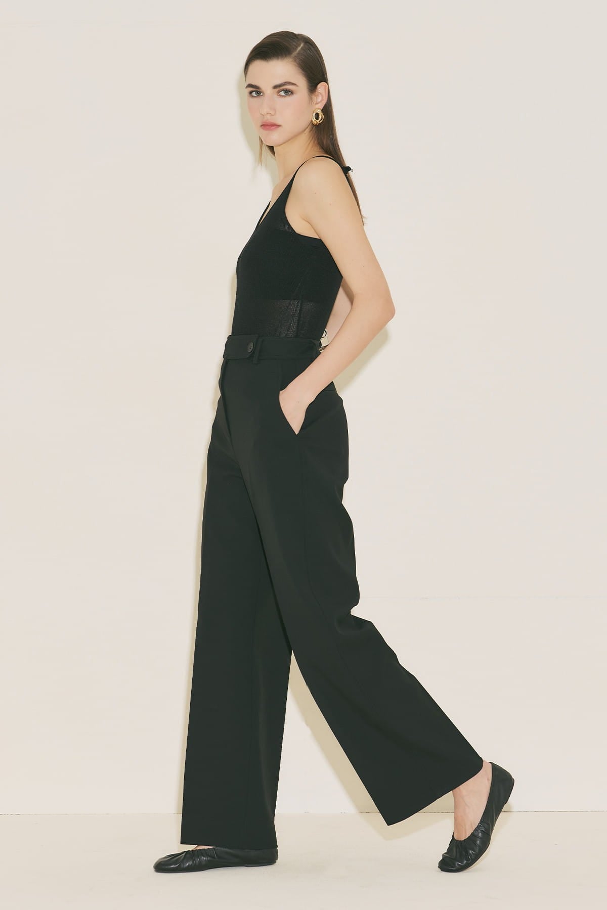 Straight classic trousers black