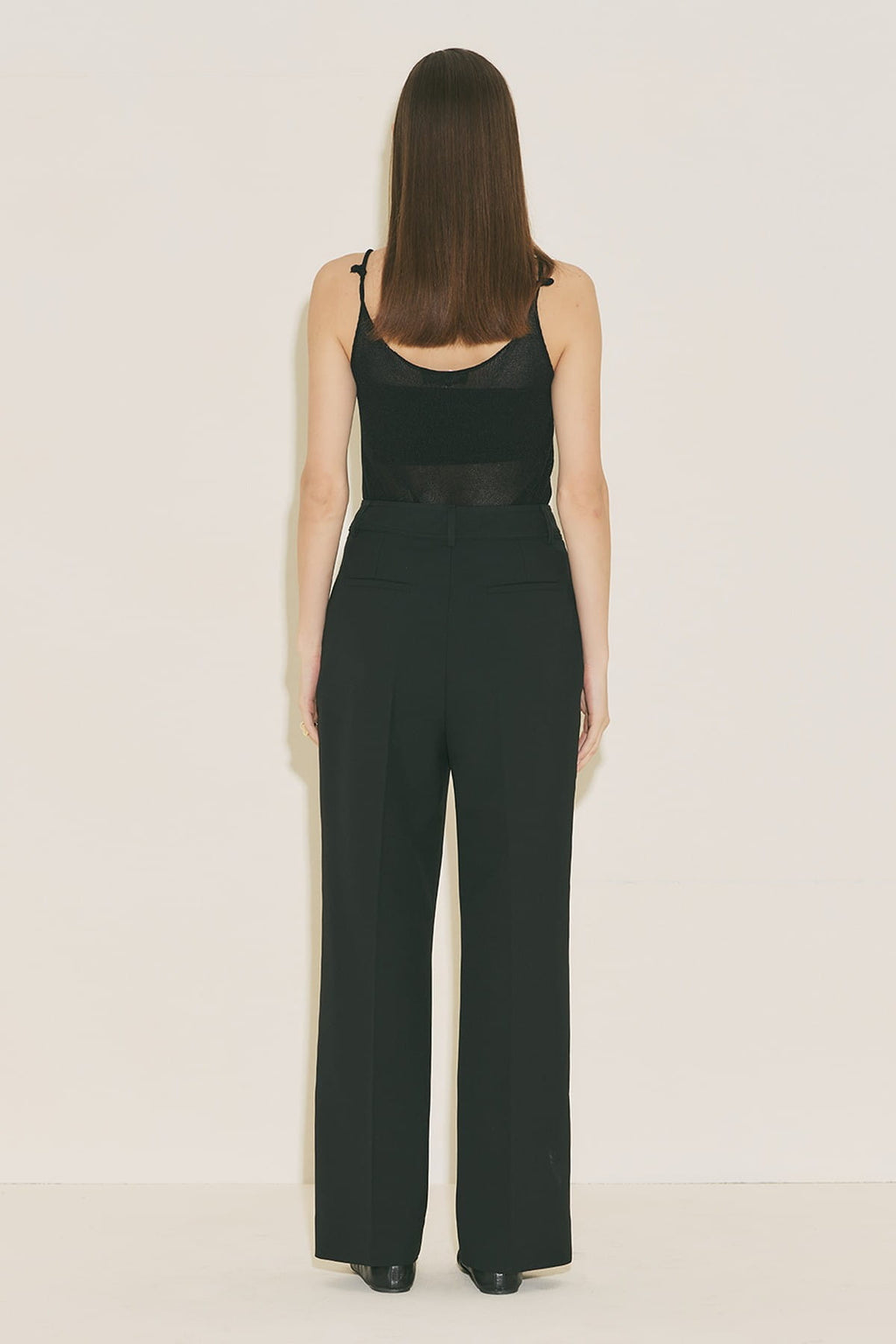 Straight classic trousers black