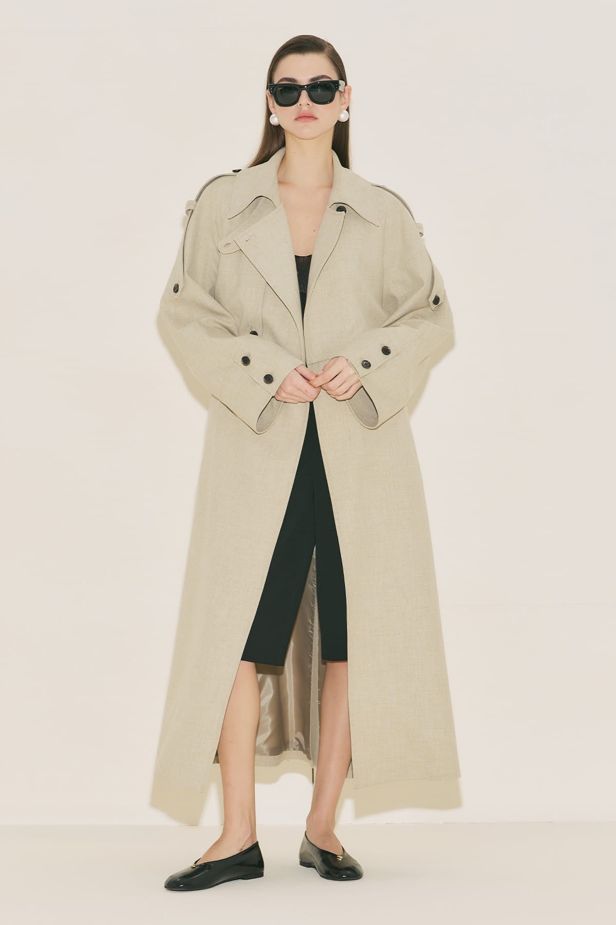 Limited edition wide sleeve trench coat suit green