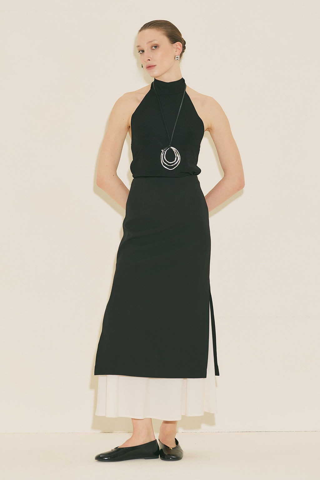 Crush fabric suit ecru