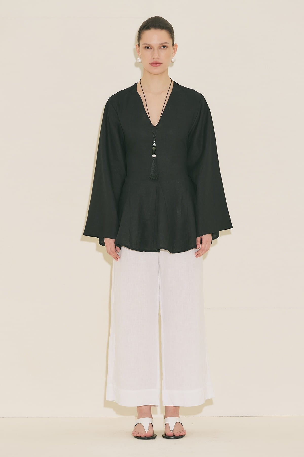 Linen voluminous tunic black