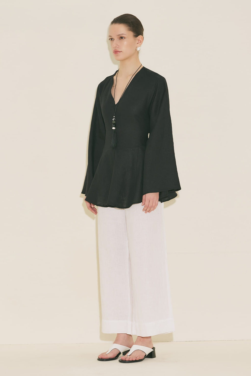 Linen voluminous tunic black