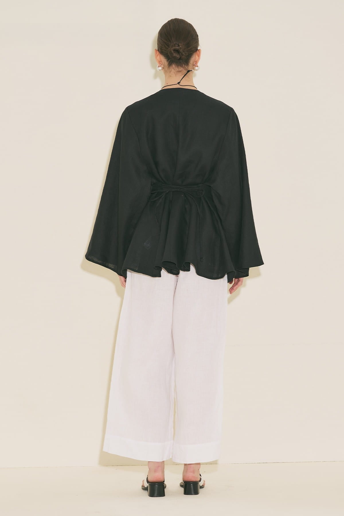 Linen voluminous tunic black