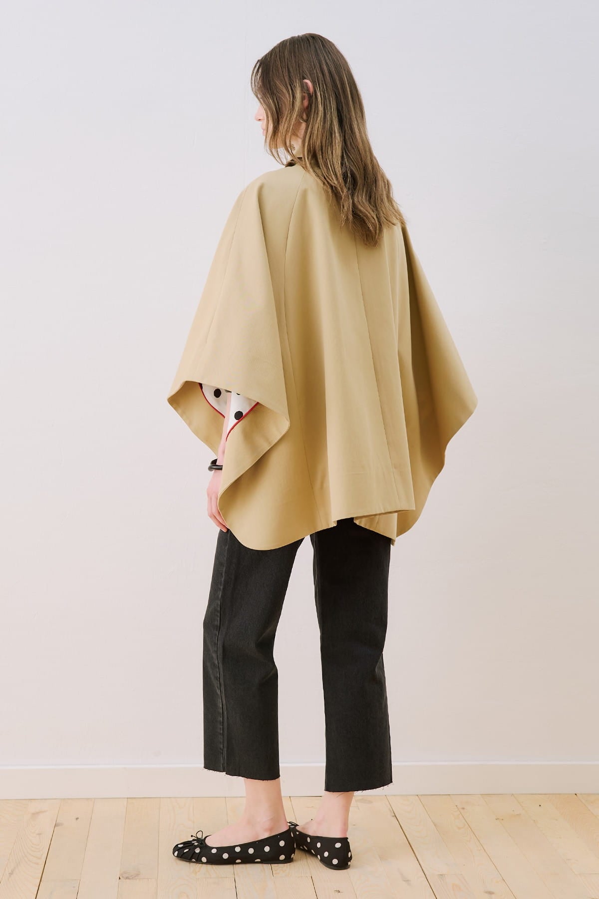 Camel Wide-Collar Cape Jacket
