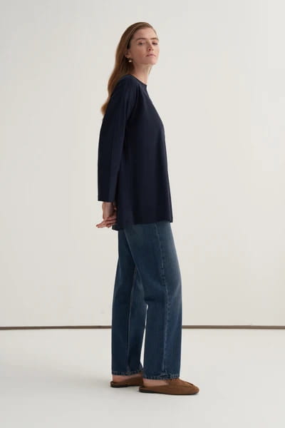 Navy Basic Sweatshirt