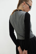 Short vest gray