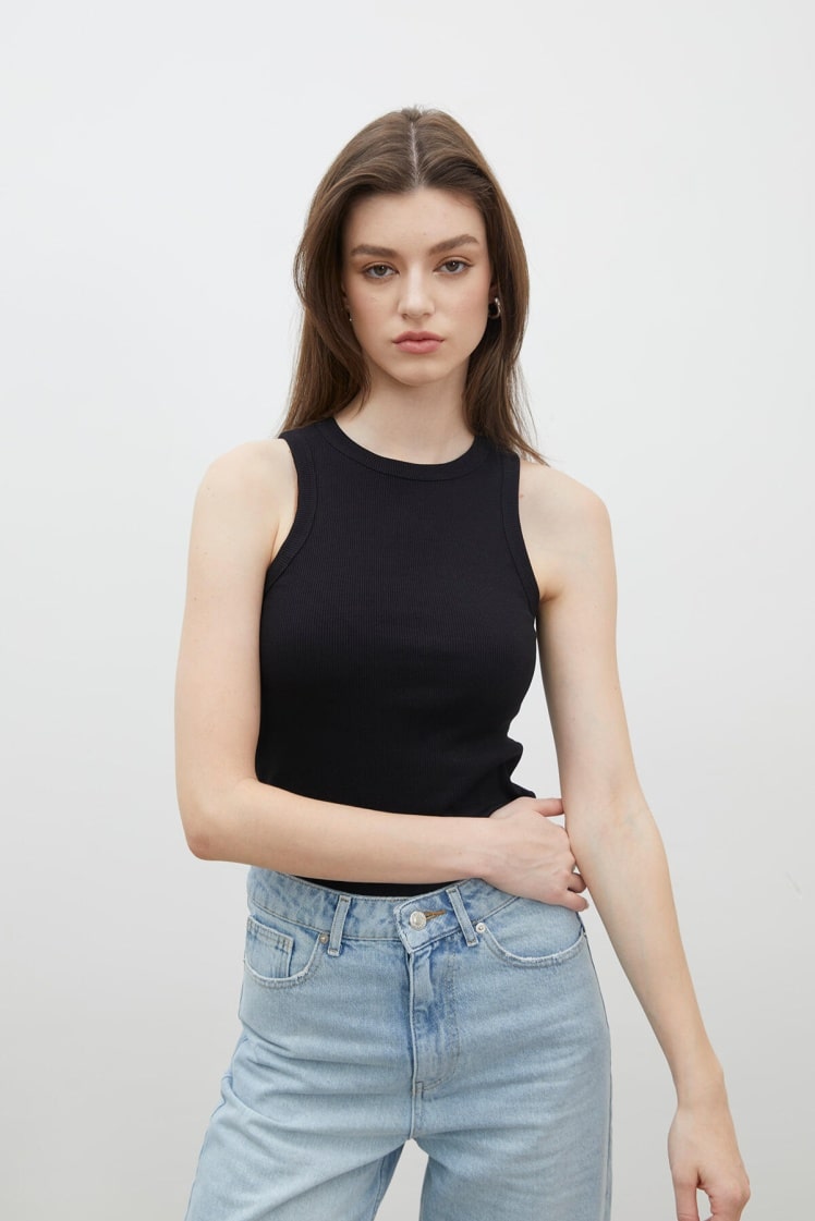 Ribbed zero sleeve body black