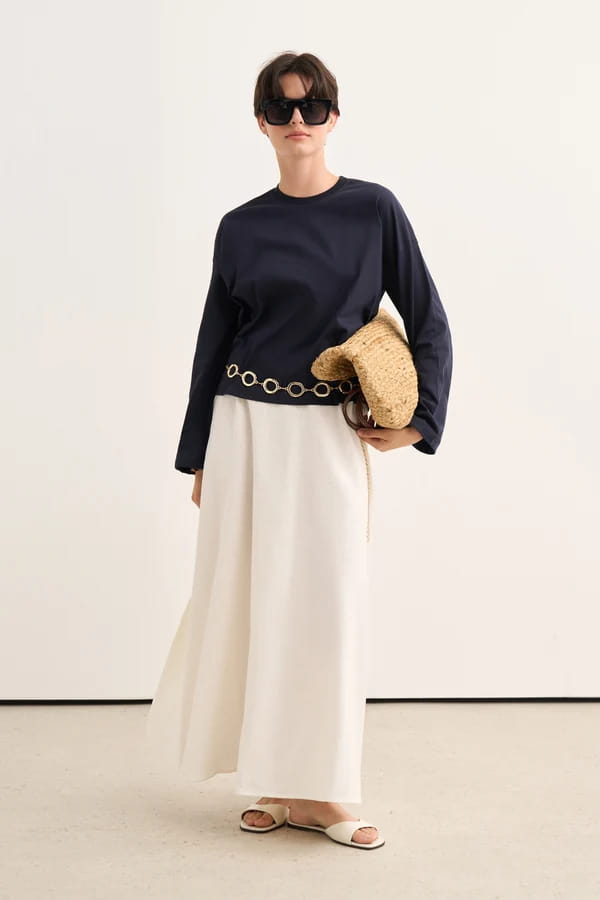 Navy Basic Sweatshirt