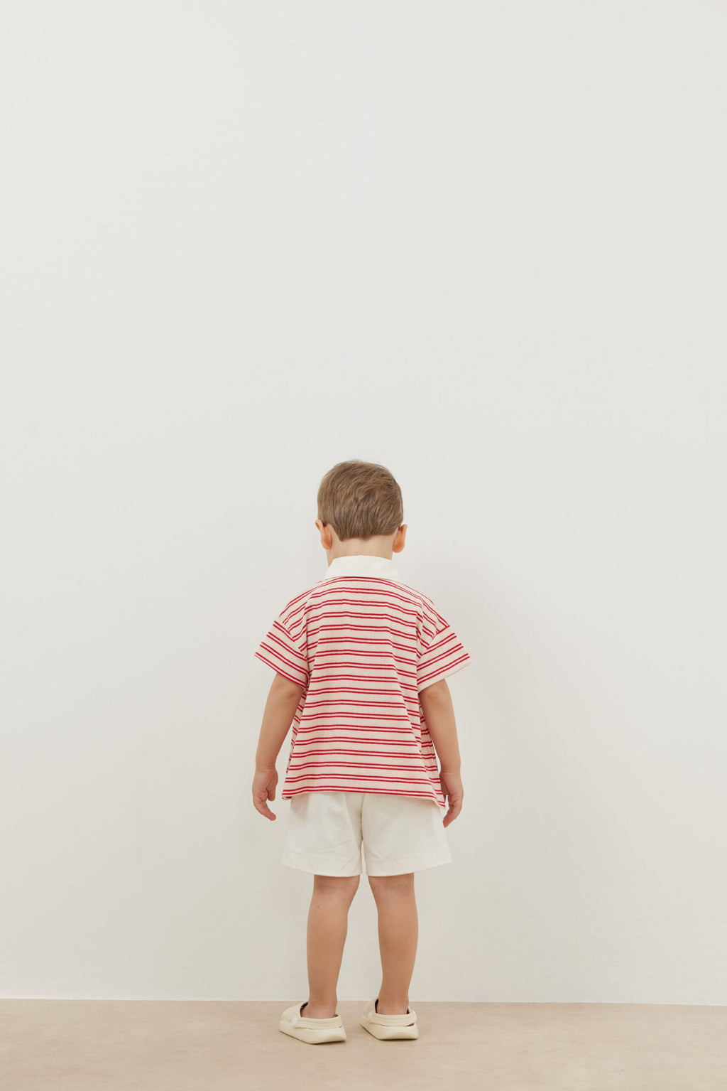 Thin striped red polo neck oversize t-shirt