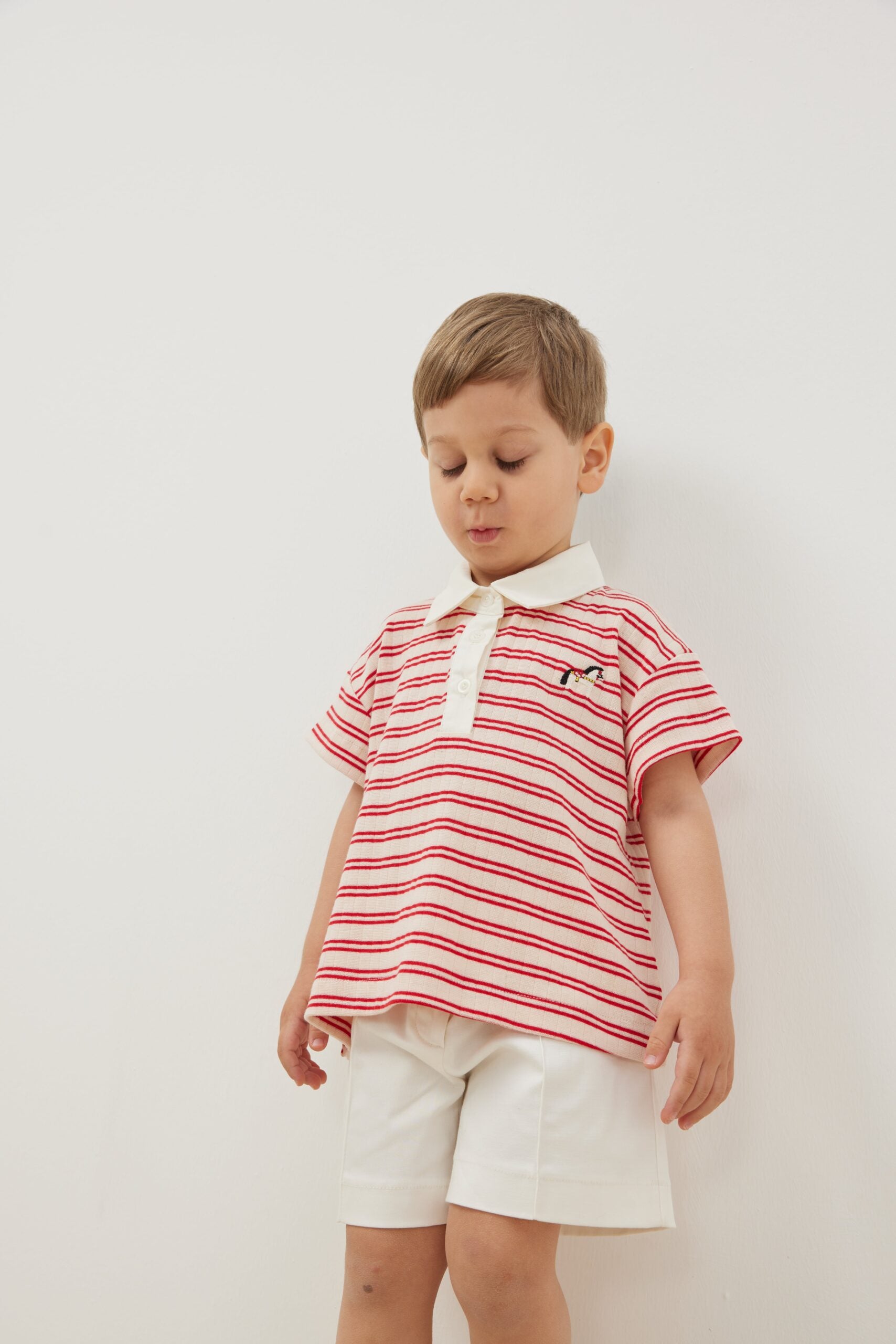 Thin striped red polo neck oversize t-shirt
