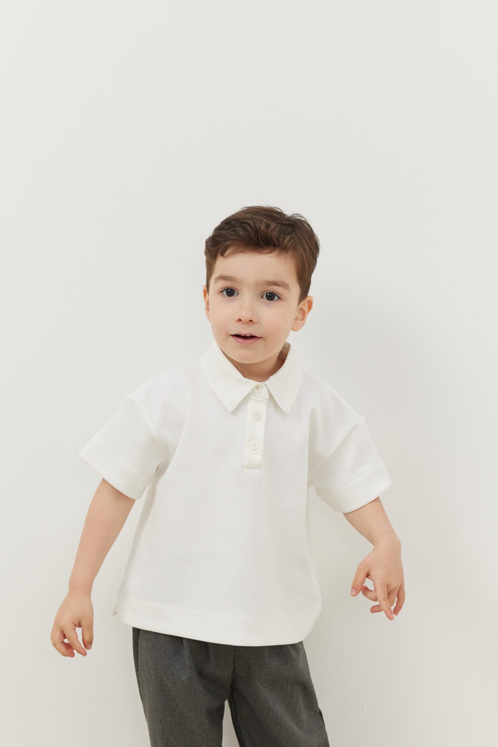 Premium polo neck oversize t-shirt white