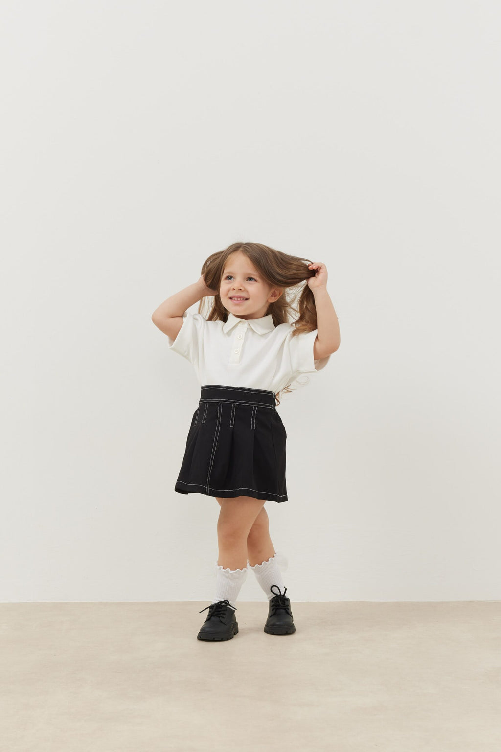 Pleated skirt black