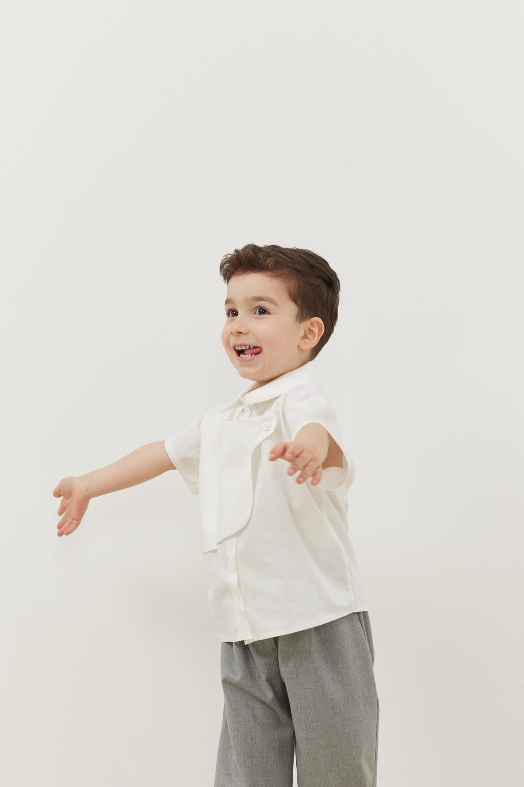 Piece shirt cream