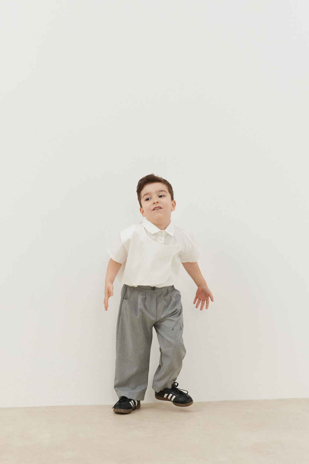 Piece shirt cream