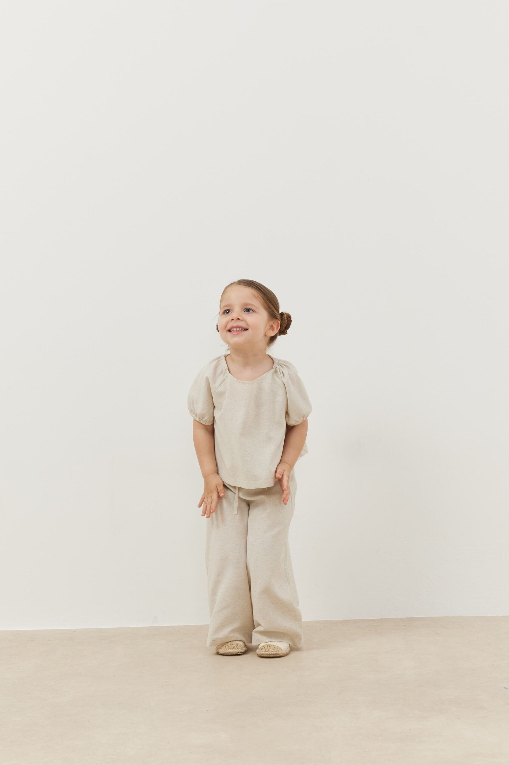 Linen suit beige