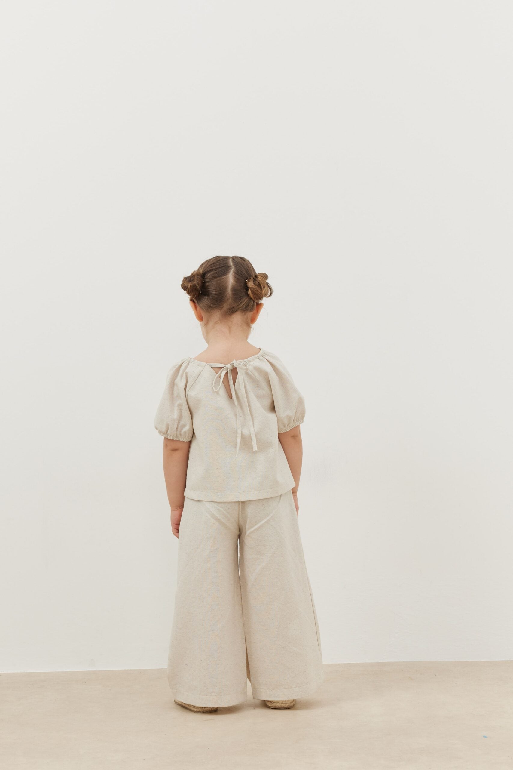 Linen suit beige