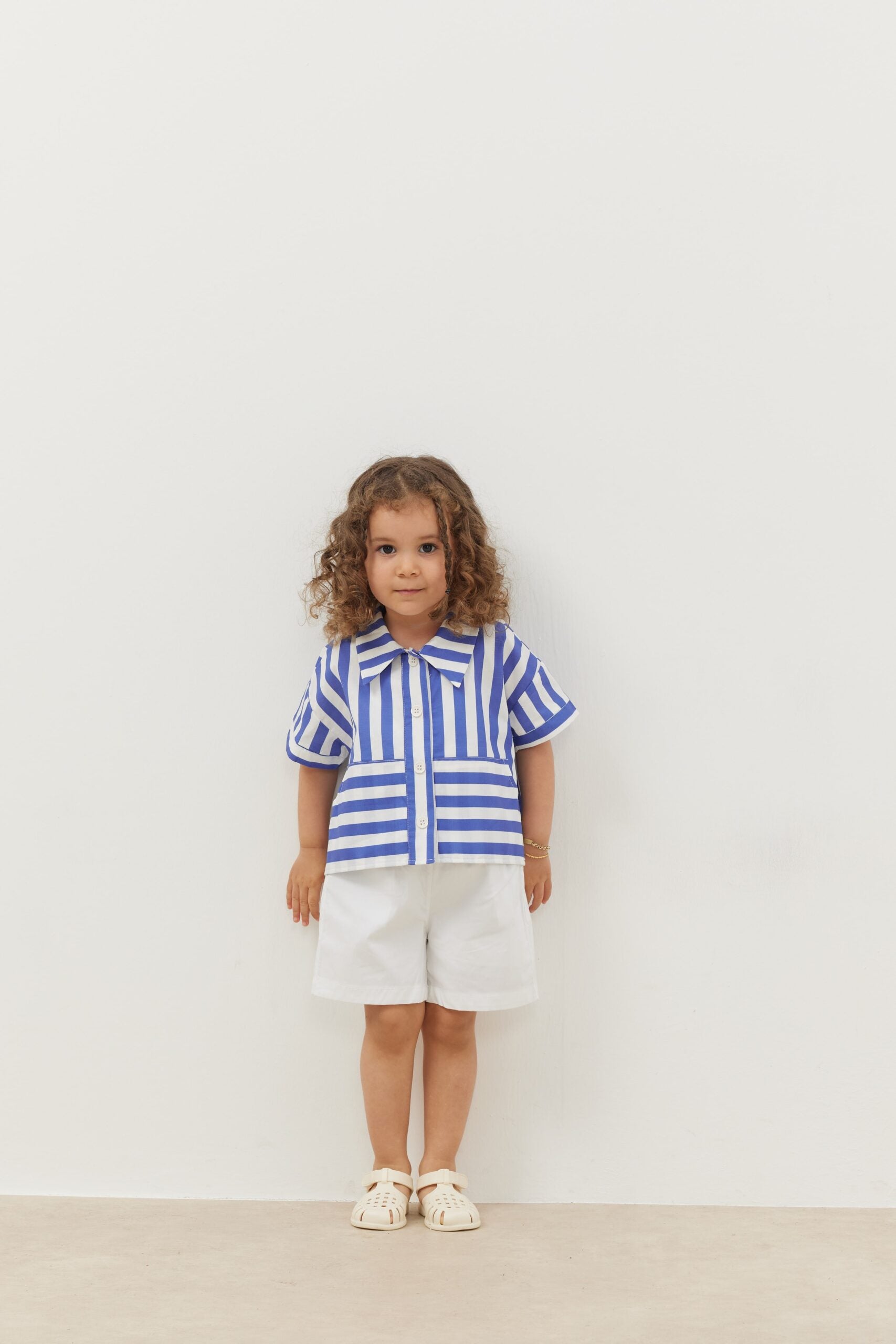 Kangaroo pocket shirt striped bold blue