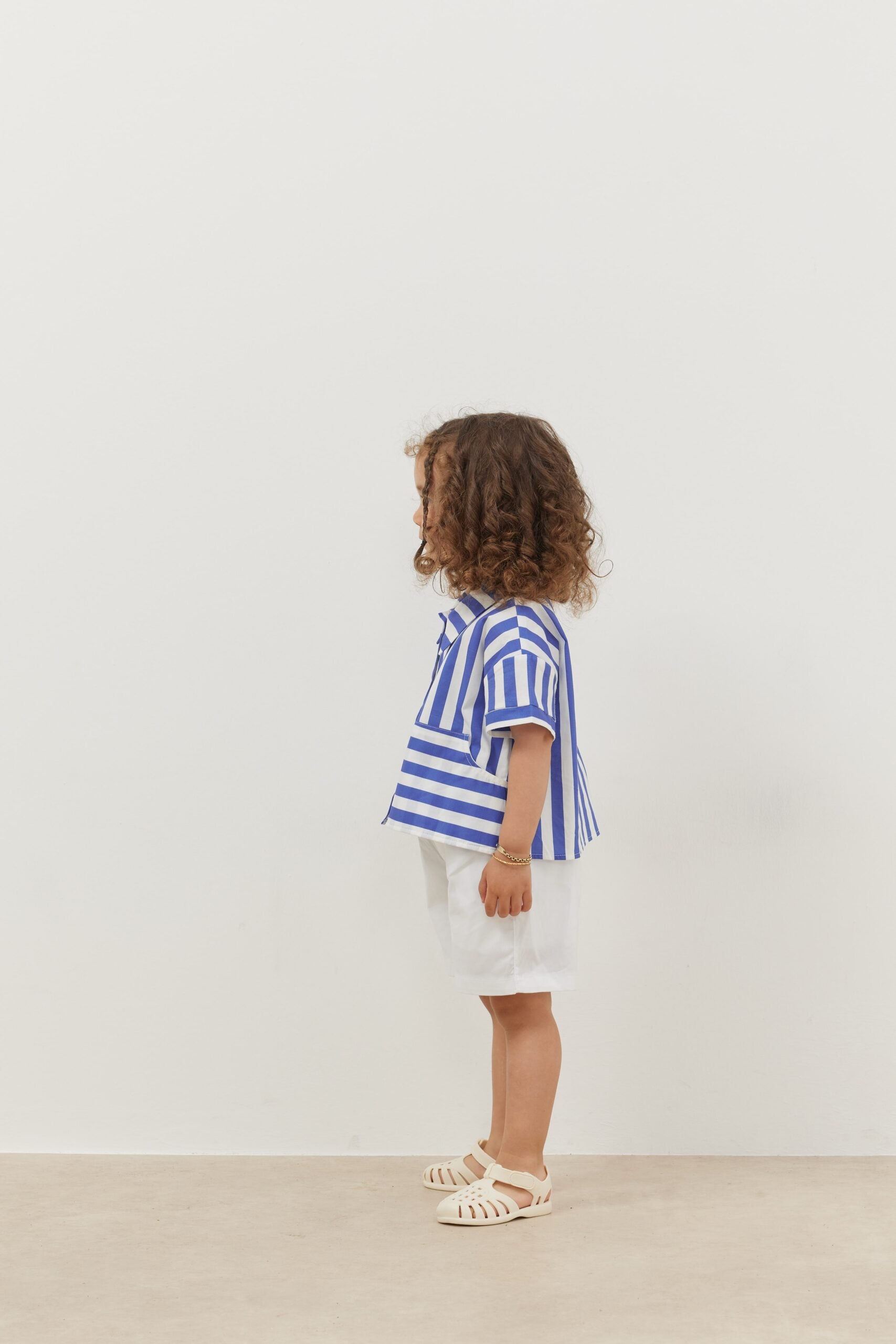 Kangaroo pocket shirt striped bold blue