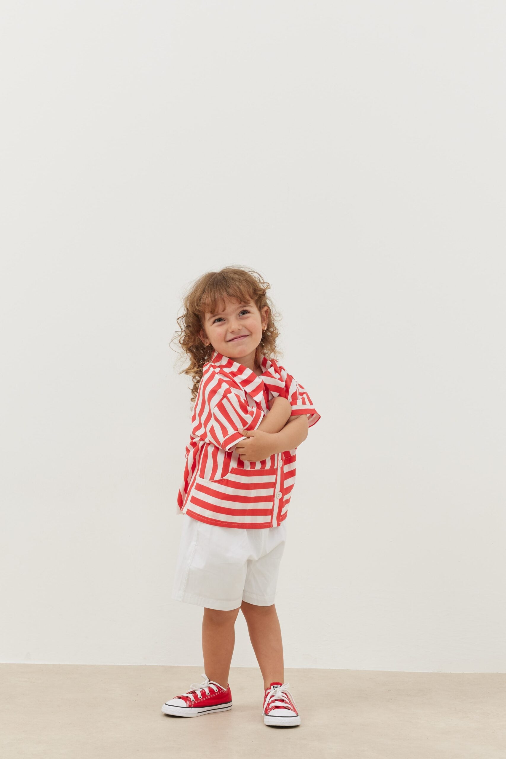 Kangaroo pocket shirt striped red